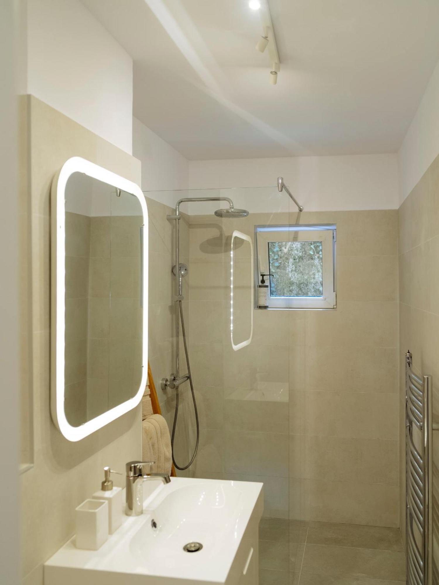 בראשוב Cozy Central Apartment Near The Forest מראה חיצוני תמונה