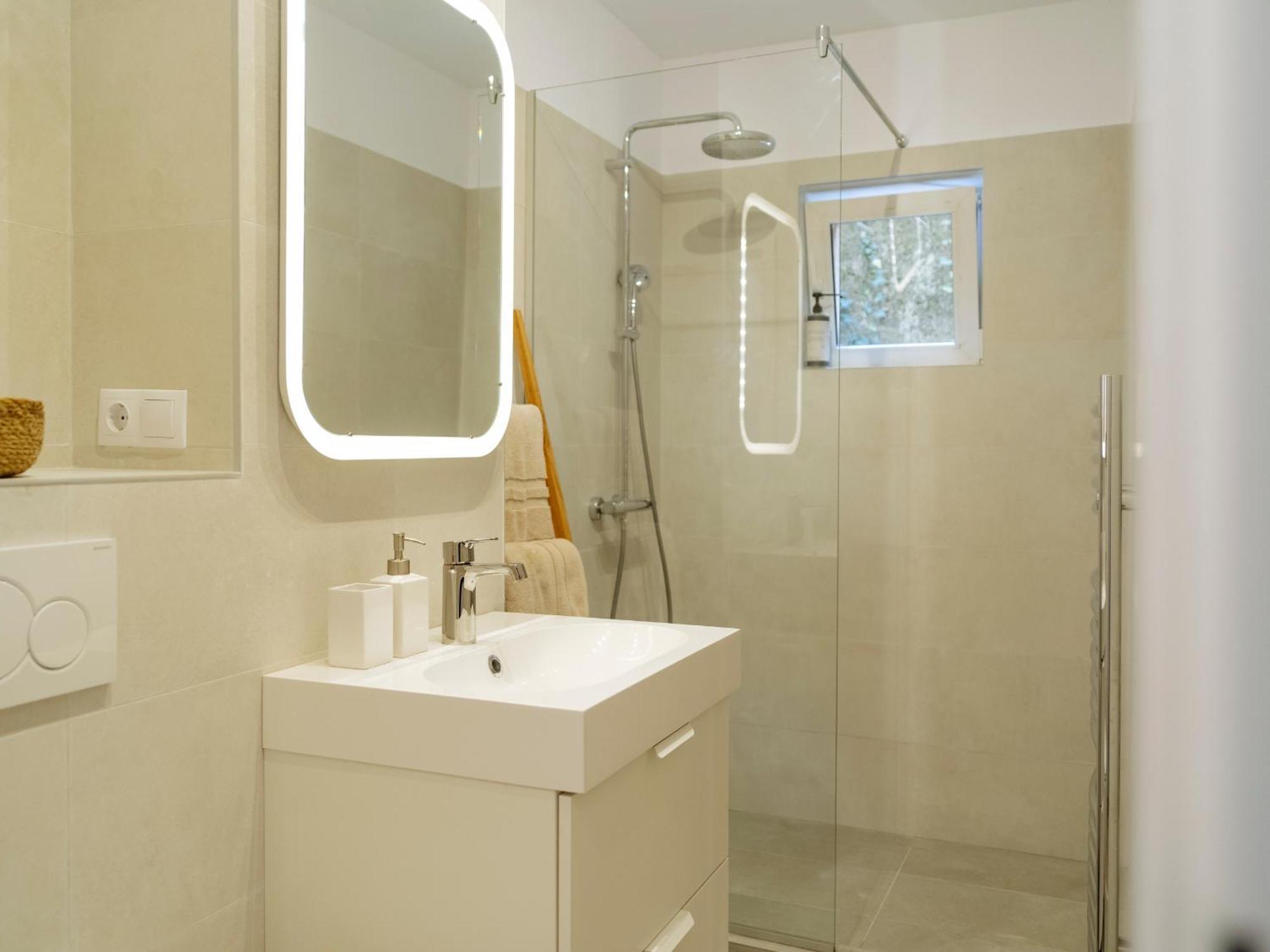 בראשוב Cozy Central Apartment Near The Forest מראה חיצוני תמונה